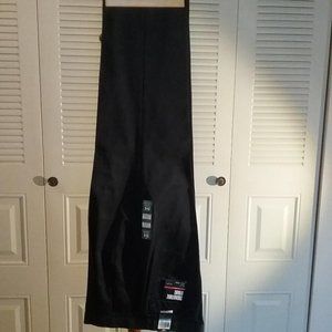 Dockers Signature Khaki Slacks